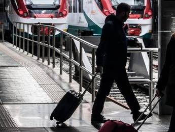 Treni, Usb revoca sciopero 17 maggio: “Si farà il 23”