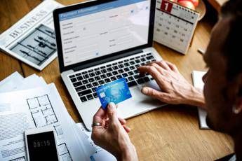 Truffe online, nel 2024 oltre 2,9 milioni di vittime in Italia