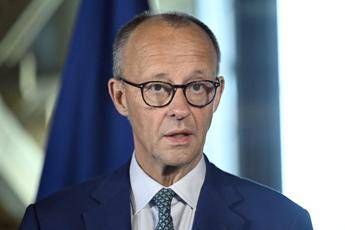 Ucraina, Merz: “Non mi faccio illusioni sulla fine della guerra”