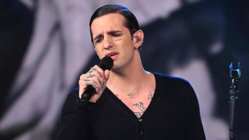 Achille Lauro difende Mengoni da critiche look: “Rispettare scelte artistiche”