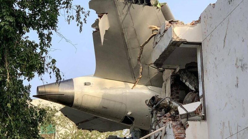 Aereo caduto in India, “tutte le piste restano aperte, anche il sabotaggio”