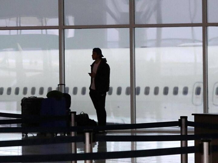 Caos voli e guasto al centro radar, la ricostruzione dell’Enav: “Problema a rete Tim”