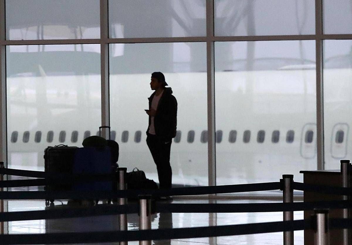 Caos voli e guasto al centro radar, la ricostruzione dell’Enav: “Problema a rete Tim”