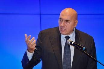 Crosetto: “Il mondo è cambiato, anche la Nato deve cambiare”