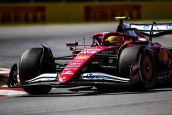Ferrari, Hamilton ammette: “Non abbiamo la macchina per vincere il titolo”