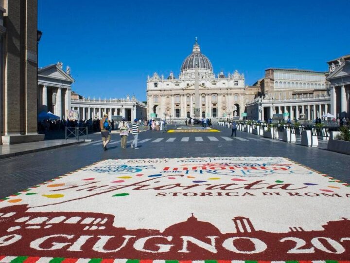 Giubileo delle Pro Loco, volontari e infioratori colorano piazza S.Pietro e via Conciliazione