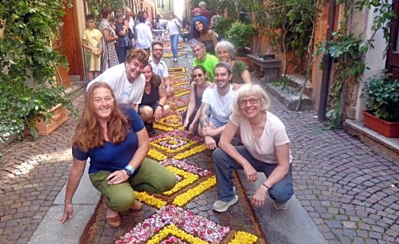 Infiorata Corpus Domini 2025 a Sassello il video di tutti i disegni