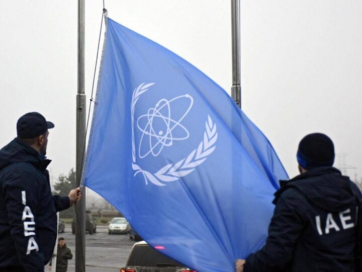 Iran, direttore Aiea bandito da siti nucleari: “Teheran potrebbe tornare ad arricchire uranio”