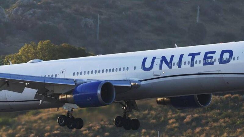 Islanda, perde quota sull’Atlantico: atterraggio d’emergenza per volo San Francisco-Roma