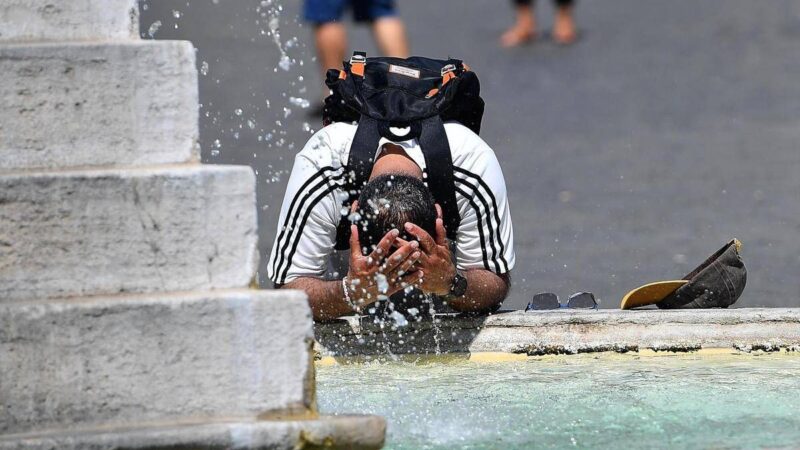 Italia in un forno, caldo record nel weekend: ma occhio a temporali e grandine