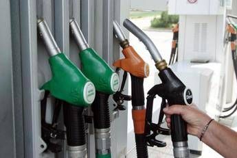 L’Italia e la guerra in Medio Oriente: aumentano i prezzi della benzina?