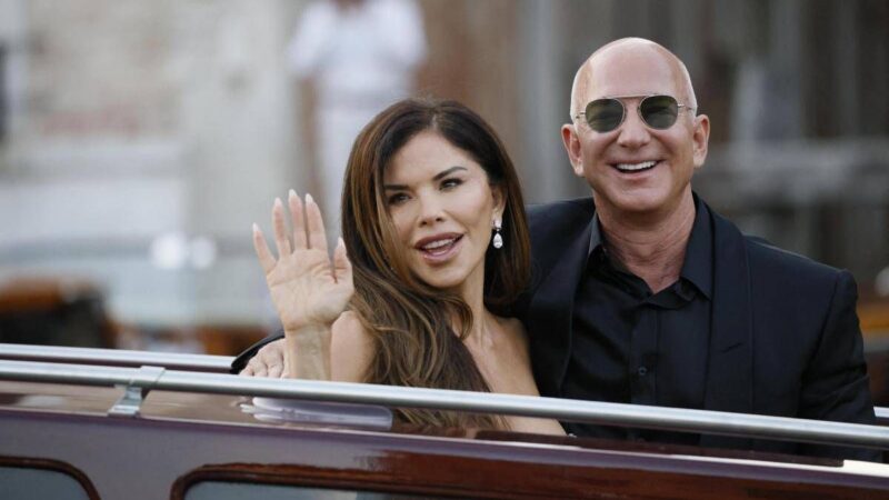 Matrimonio Bezos, Crepet: “È il peggiore esempio che possiamo dare ai giovani”