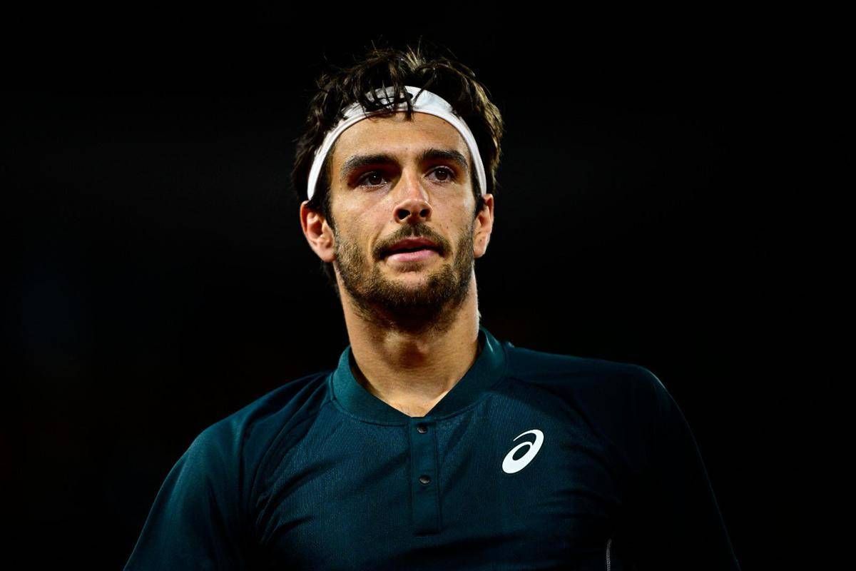 Musetti, obiettivo Wimbledon: in campo per recuperare dall’infortunio – Video
