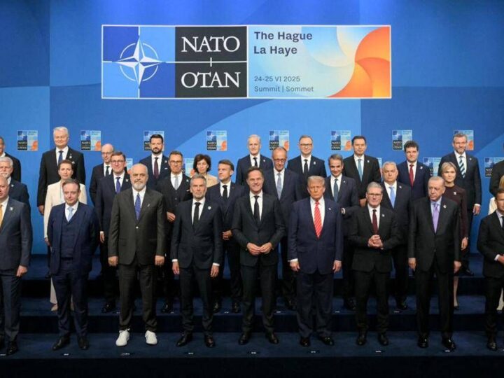 Nato, i leader all’Aja: “Per difesa 5% Pil entro 2035. Impegno su articolo 5”