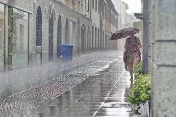 Nubifragi al Nord e maxi aumento delle temperature, le previsioni meteo
