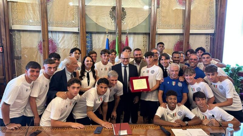 Ostiamare premiata in Campidoglio, De Rossi: “Stiamo facendo grandi cose”