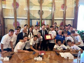 Ostiamare premiata in Campidoglio, De Rossi: “Stiamo facendo grandi cose”
