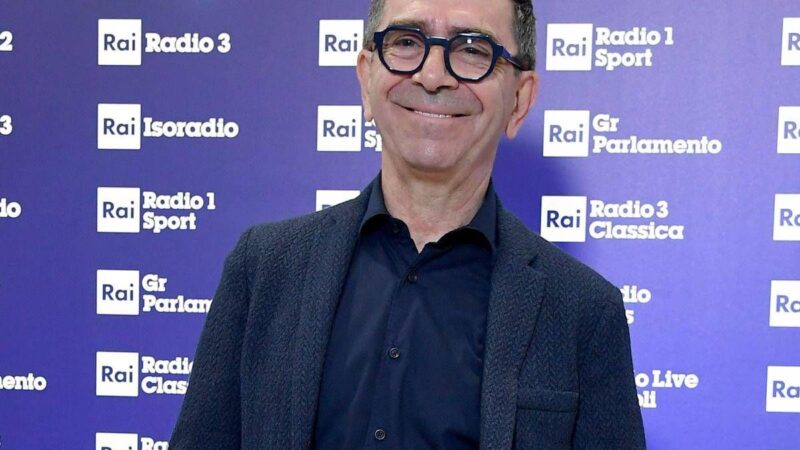 Pino Strabioli confermato in Rai, condurrà ‘Caffè Italia’ insieme a Greta Mauro