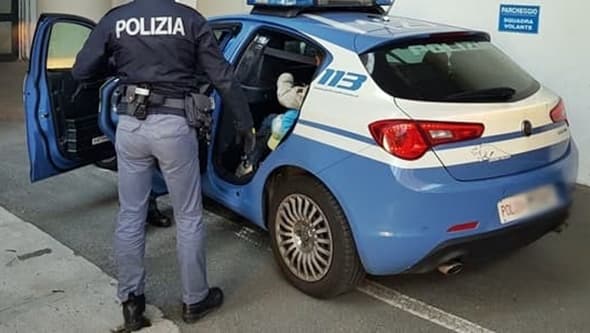 Genova prima aggredisce un edicolante e poi rapina un panificio, arrestato