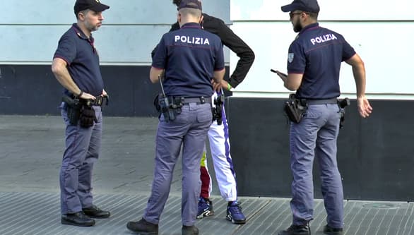 Genova rubano un cellulare e chiedono 50 euro per restituirlo