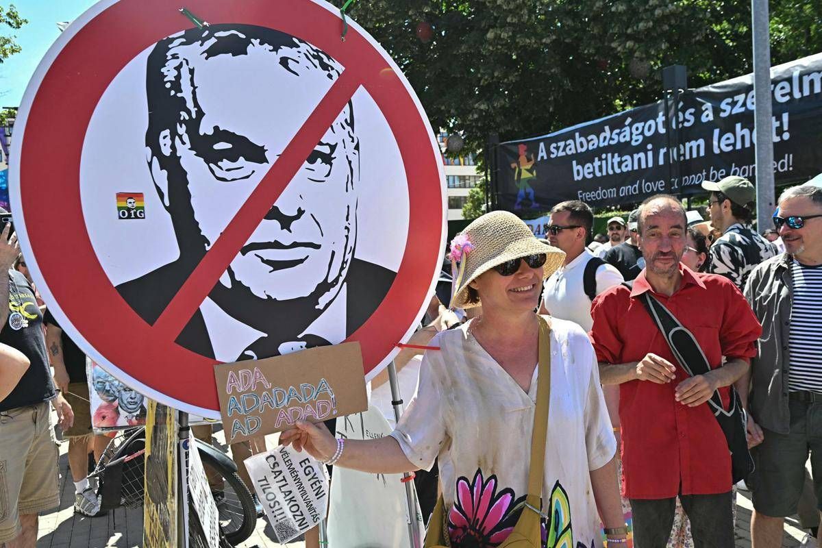 Pride a Budapest, ira Orban: “Spettacolo ripugnante ordinato da Bruxelles”