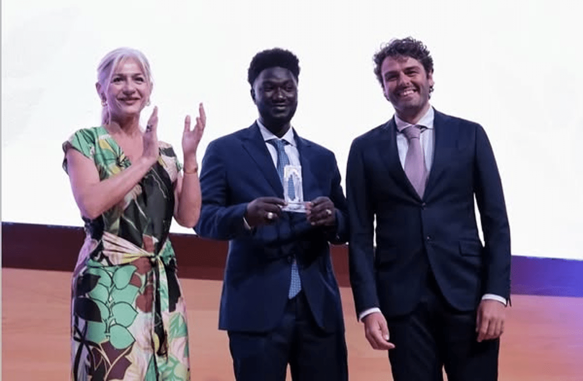 Raizes vince il ‘Premio per l’identità mediterranea’