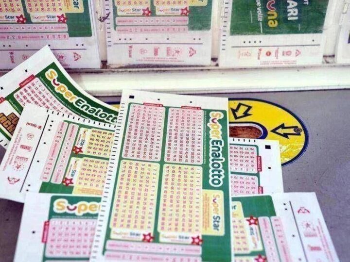 Superenalotto, numeri combinazione vincente oggi 26 giugno