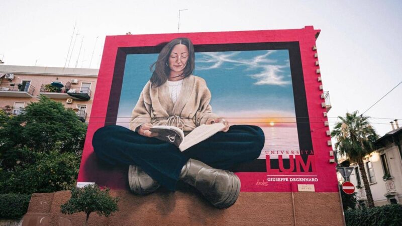 Università, Lum e Studiomarte presentano il primo murale pubblicitario in Puglia