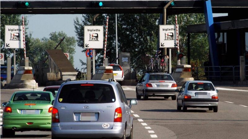 Autostrade, verso l’aumento dei pedaggi da agosto