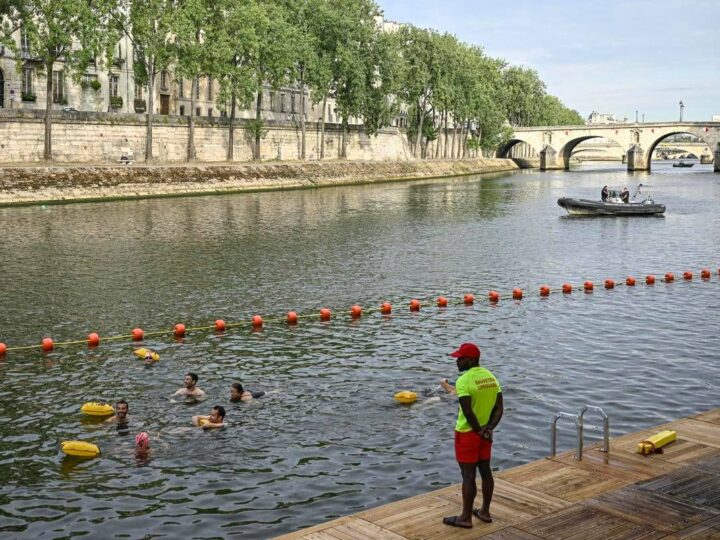 Francia, da oggi è possibile tuffarsi nella Senna a Parigi