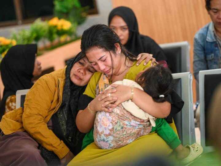 Indonesia, affonda traghetto: 4 morti, 38 i dispersi
