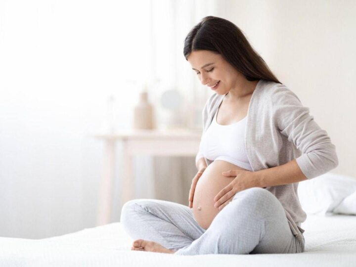 Utero in affitto, “non poter diventare madri è una malattia”: appello alla premier Meloni