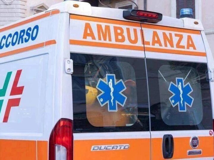 Cade da ponteggio, muore 52enne nel Bresciano
