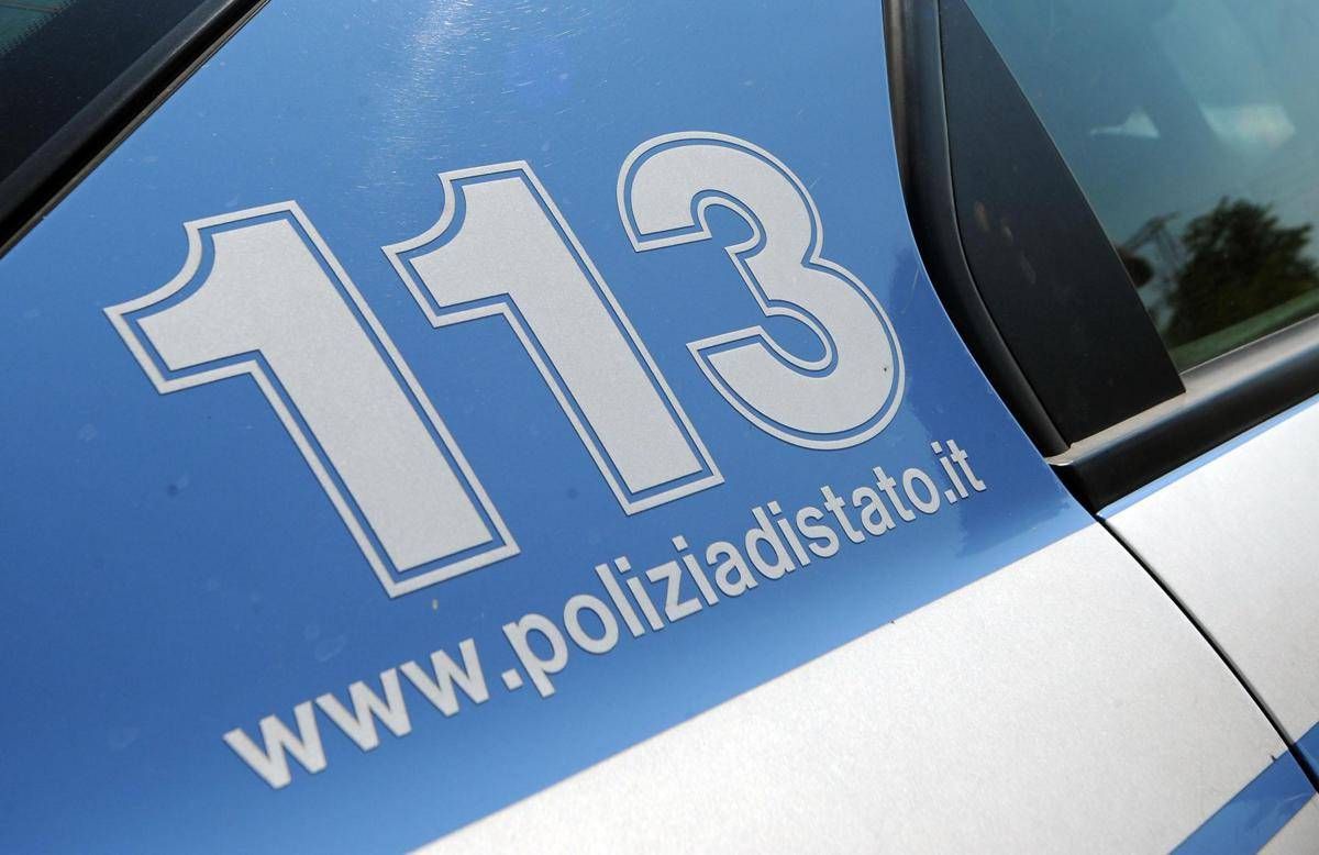 Padova, violenza sessuale su 13enne in un bar: arrestato 40enne pakistano