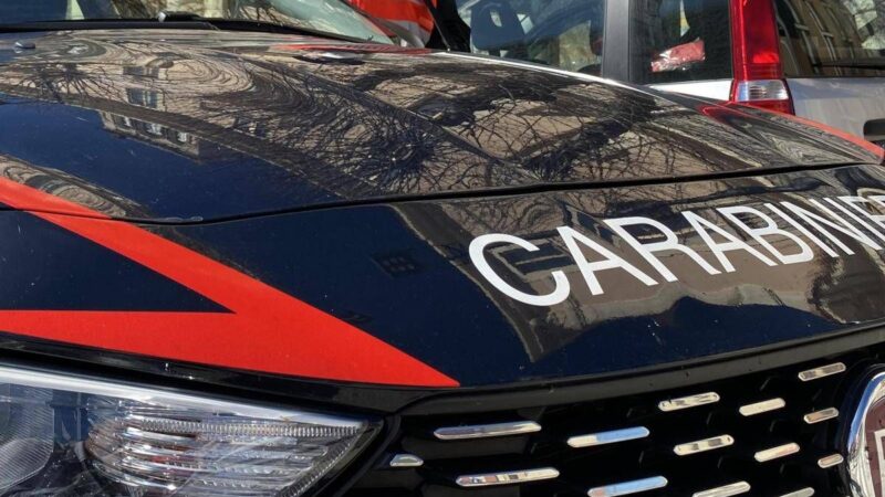 Anziana trovata morta in casa nel Torinese, si cerca il fratello