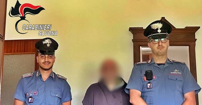 Solo e con problemi di salute chiama i carabinieri di Cairo Montenotte
