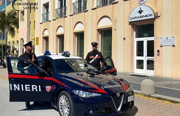 Arrestato sul tetto del ristorante dopo un furto ad Albenga