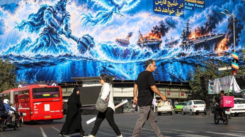 Iran, l’avvertimento di Teheran: “La guerra può arrivare fino all’Oceano Indiano”