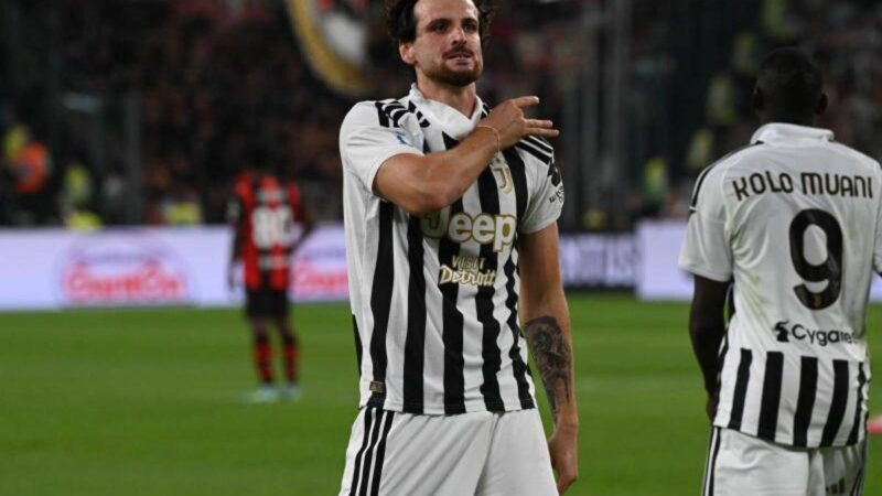 Rubano la maglia di Gatti al piccolo tifoso, la Juve lo invita alla Continassa