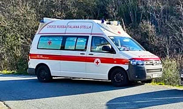 Lite a Stella in loc. Rovieto Inferiore, 57enne al pronto soccorso