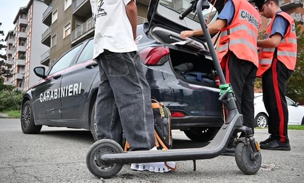 Carabinieri Alessandria controllano e-bike e monopattini