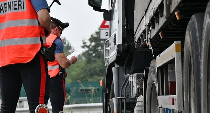 Alessandria, sgominata dai carabinieri la banda dei Tir, 3 arresti – VIDEO