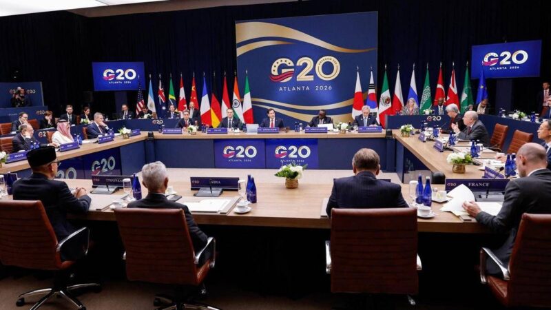 G20, Rubio accoglie i ministri degli Esteri ad Atlanta: “Momento cruciale”. Diplomatici europei rifiutano foto con Lavrov, scatto annullato