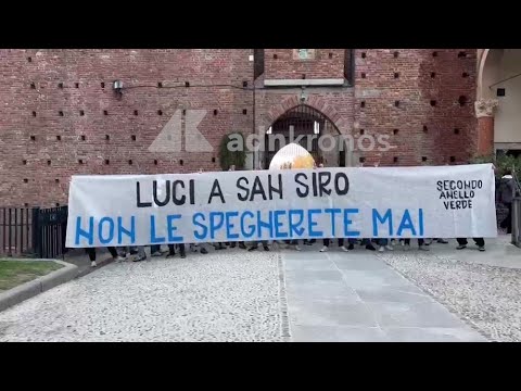 “Giù le mani da San Siro”, il coro dei tifosi dell’Inter prima della presentazione del nuovo stadio