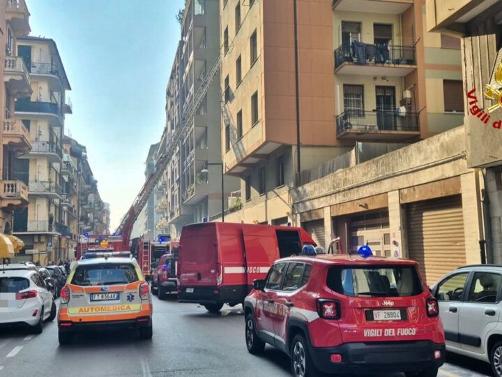 Incendio a Savona in via Torino, grave un settantenne