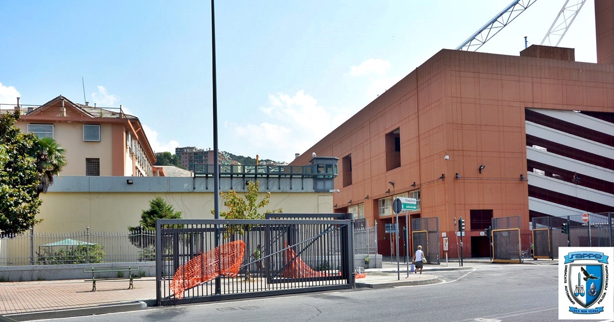 Incendio al centro clinico del carcere Marassi: sei agenti intossicati
