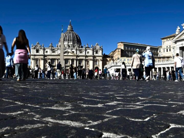 Papa Leone XIV, il fratello: “Annuncio è stato uno choc, anche io sono in cura per tumore”