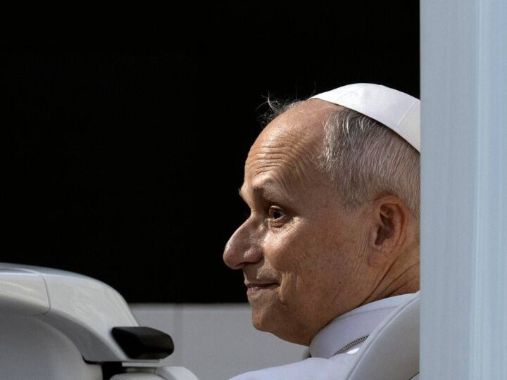 Papa Leone ha votato per posta alle elezioni di midterm. La Cnn: “Il Pontefice fa la storia”