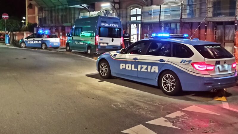 Daspo e denunce per 50 tifosi di Sampdoria e Genoa
