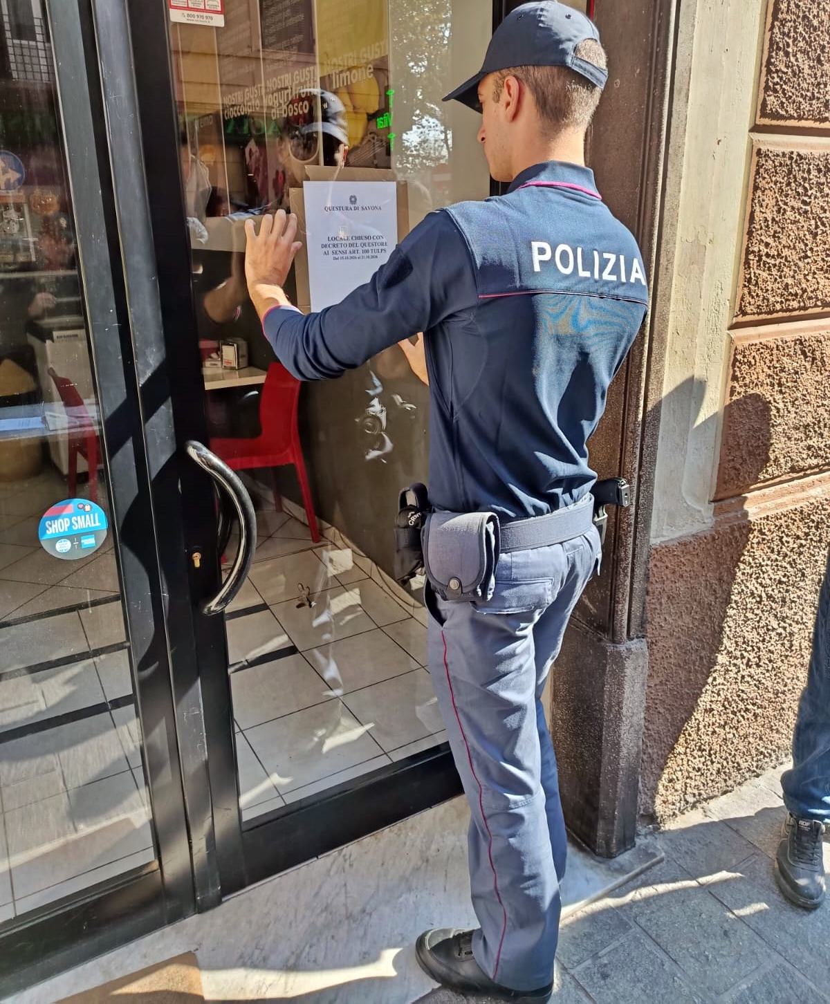 Il Questore di Savona sospende la licenza di un bar per sette giorni